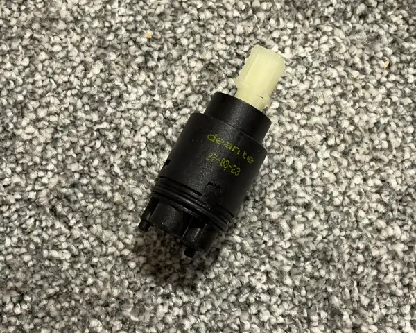 Deante-Glowica-otwierajaca-25-mm-wysoka-baterii-SILIA.jpg